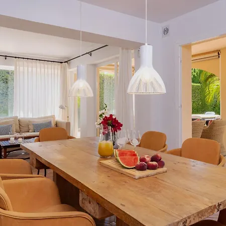 Villa Charming Andalusian-style Marbella