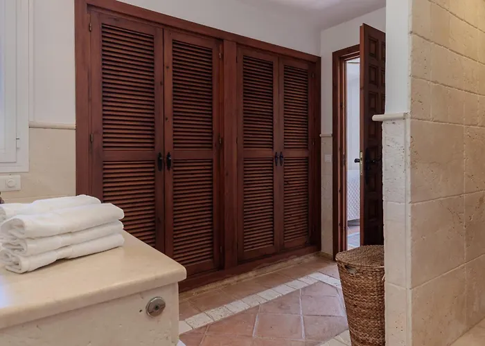 Villa Charming Andalusian-style *