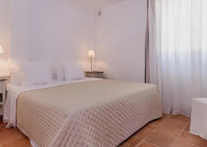 Villa Charming Andalusian-style Marbella